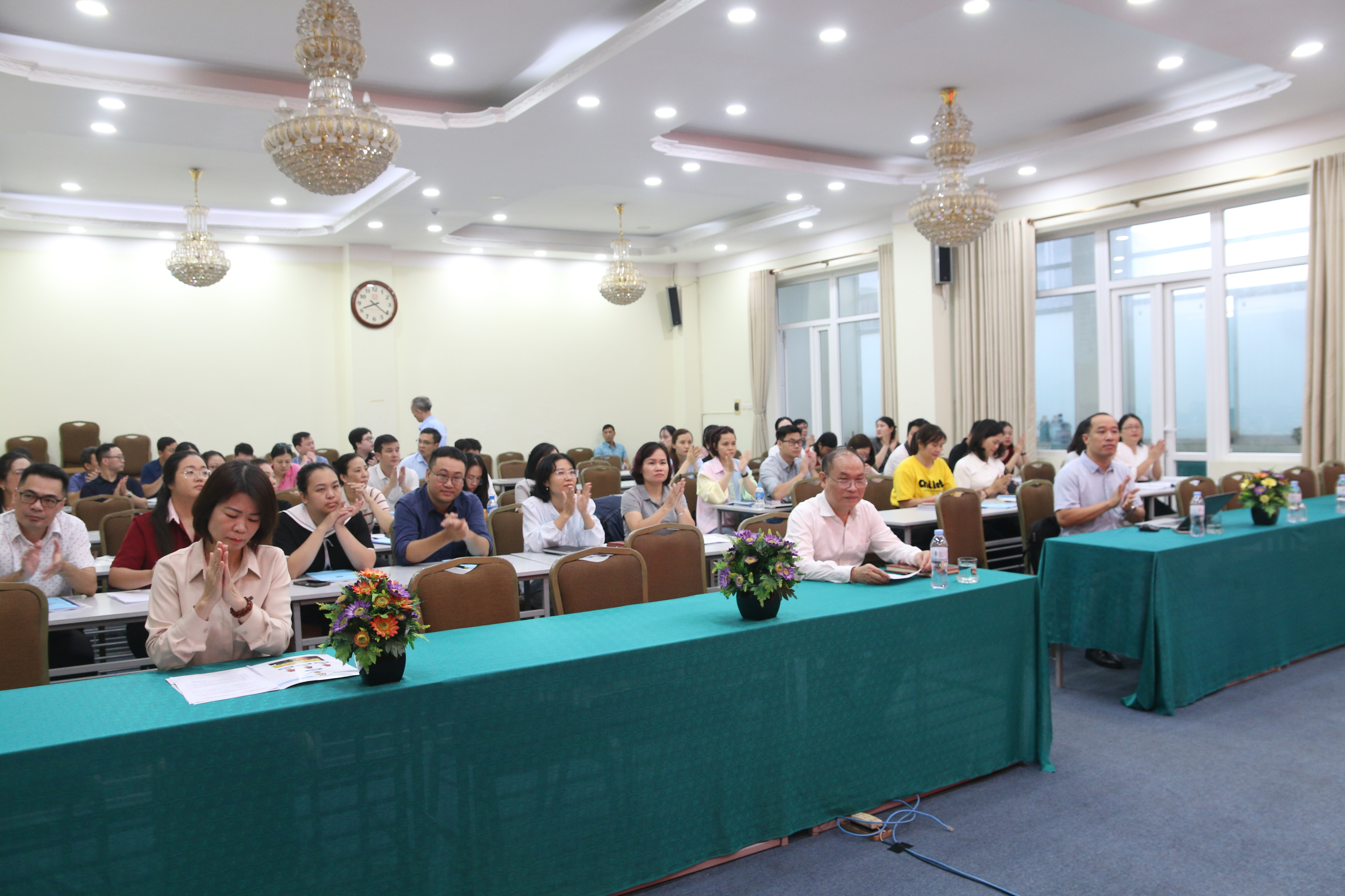Đang tải...