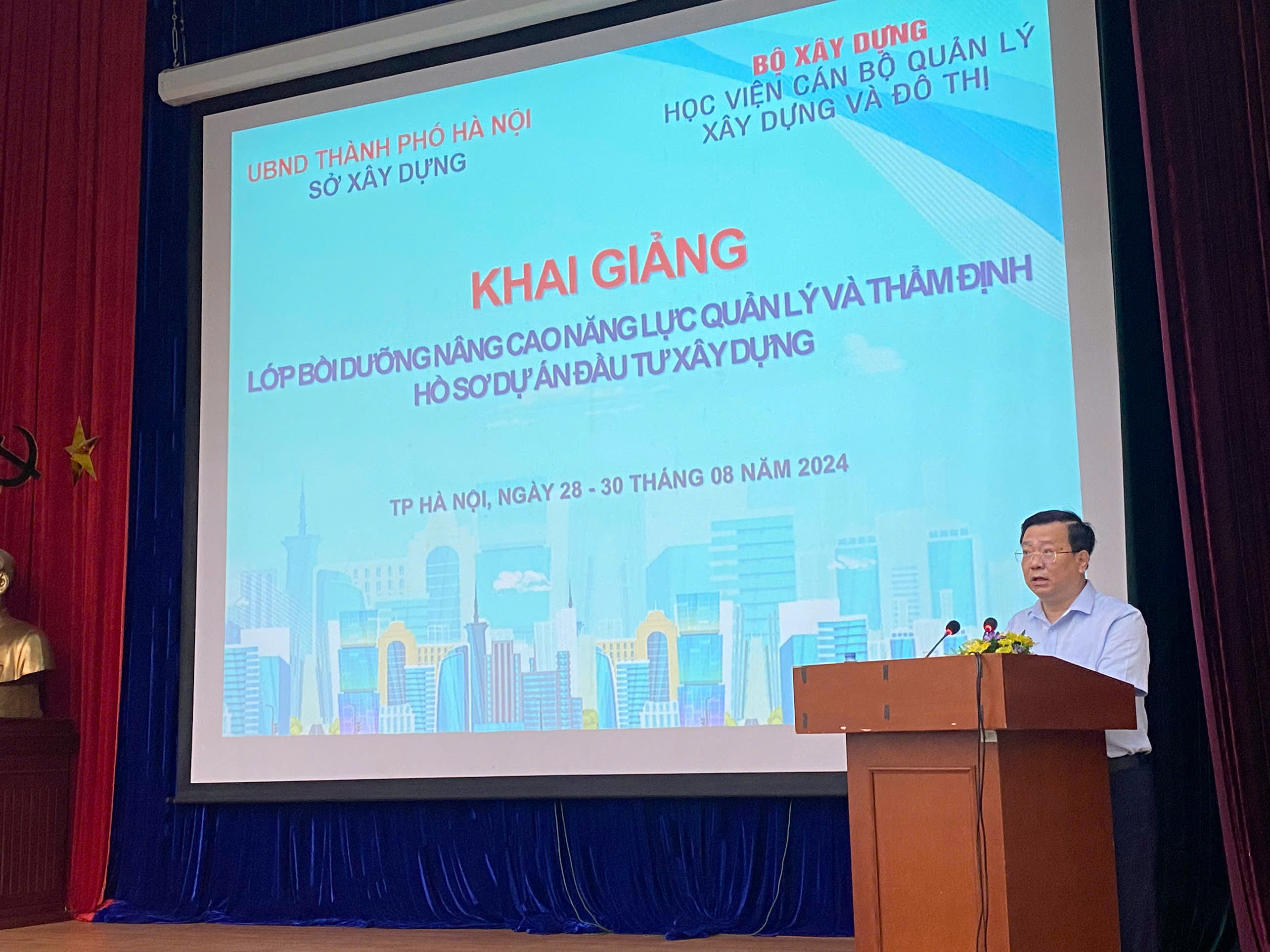 Khai giảng lớp Bồi dưỡng nâng cao năng lực quản lý và thẩm định hồ sơ dự án đầu tư xây dựng