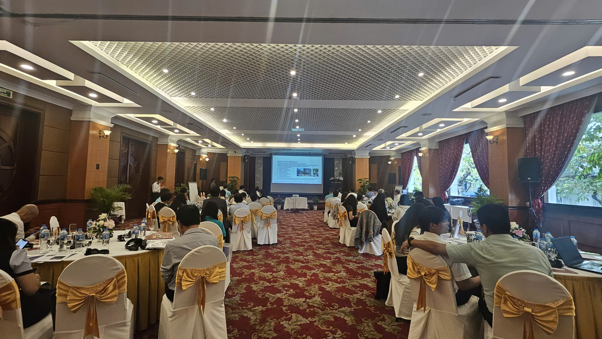 Khung hướng dẫn xây dựng phát triển đô thị xanh, phát thải thấp dành cho các đô thị Việt Nam hướng tới mục tiêu Net Zezo