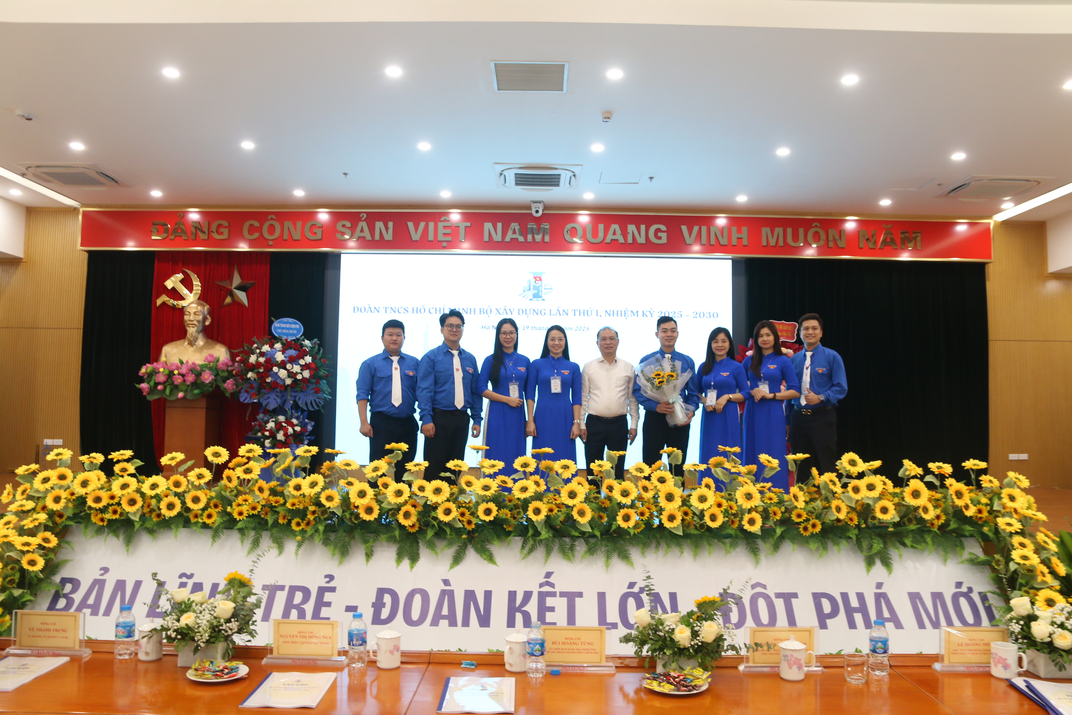 Tuổi trẻ ngành Xây dựng biến khát vọng thành hành động, biến nhiệt huyết thành công trình