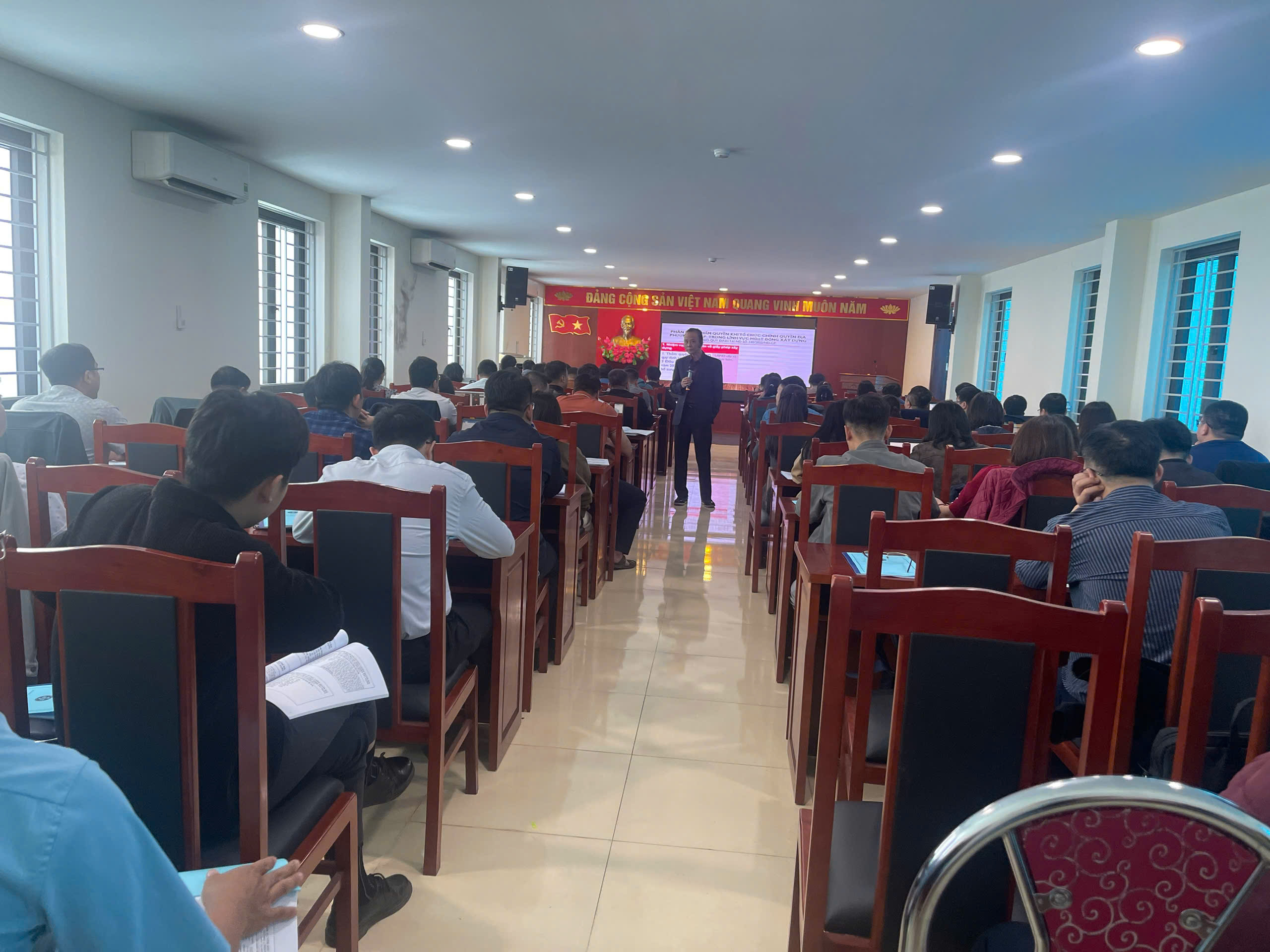 ACST - Bồi dưỡng kiến thức, kỹ năng ngành Xây dựng: Nâng cao năng lực thực thi trong mô hình chính quyền hai cấp tại Thái Nguyên