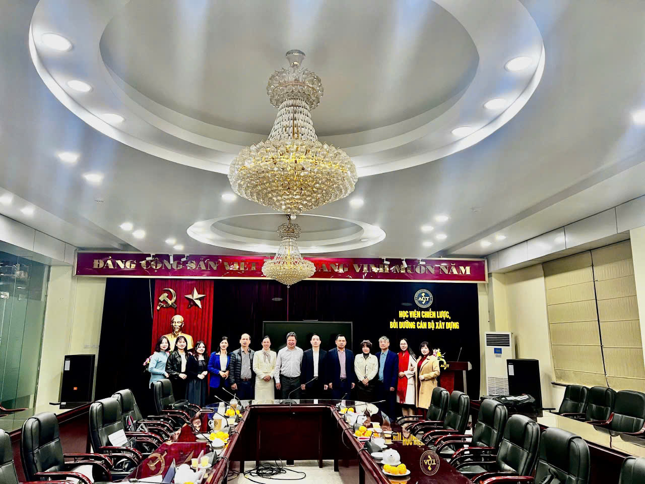 Hội đồng thẩm định cấp cơ sở 04 chương trình bồi dưỡng theo yêu cầu vị trí việc làm chuyên môn nghiệp vụ đối với công chức chuyên ngành giao thông vận tải