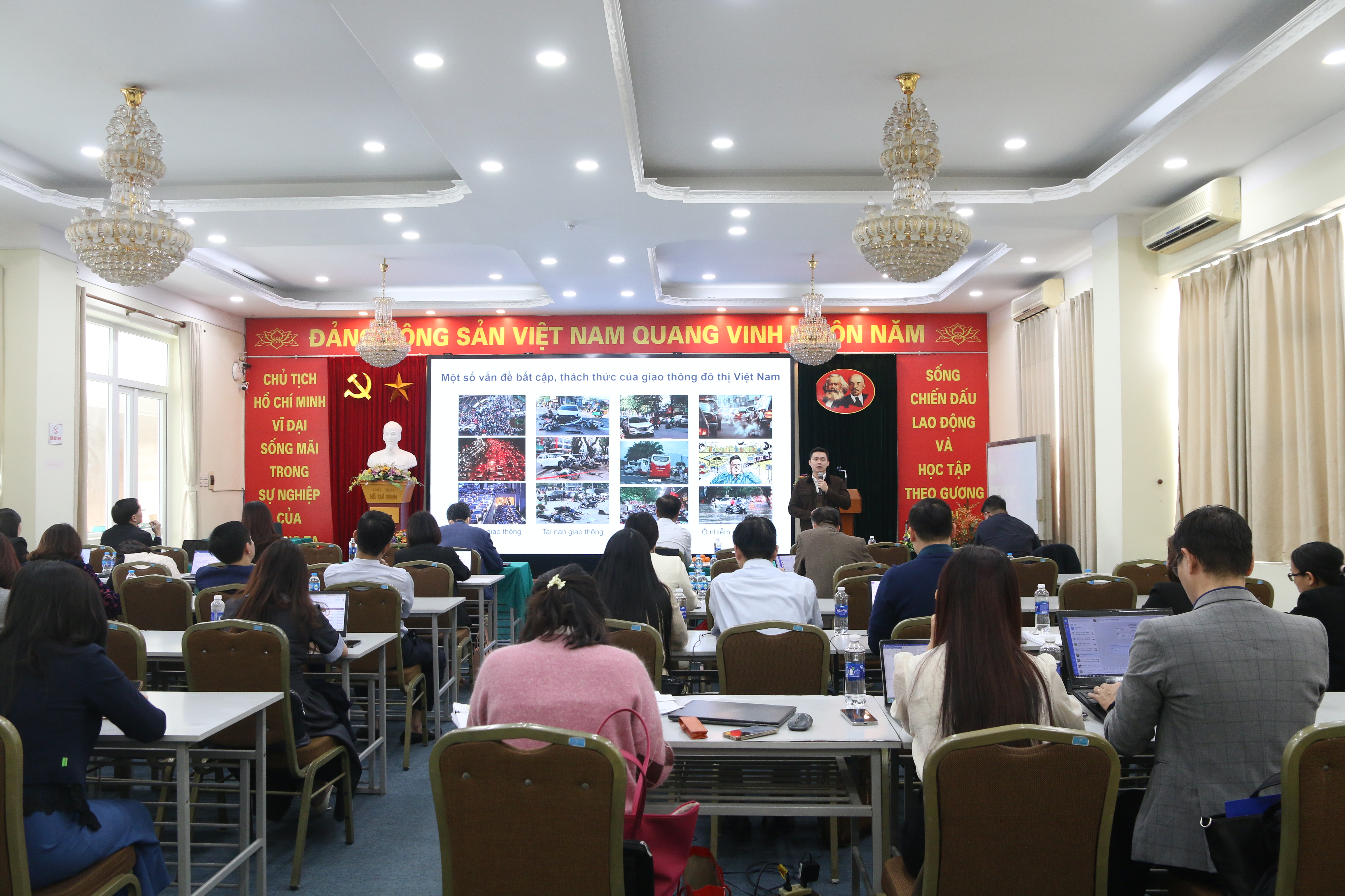 Duyệt giảng cho giảng viên tập sự Viện Quản lý xây dựng và đô thị