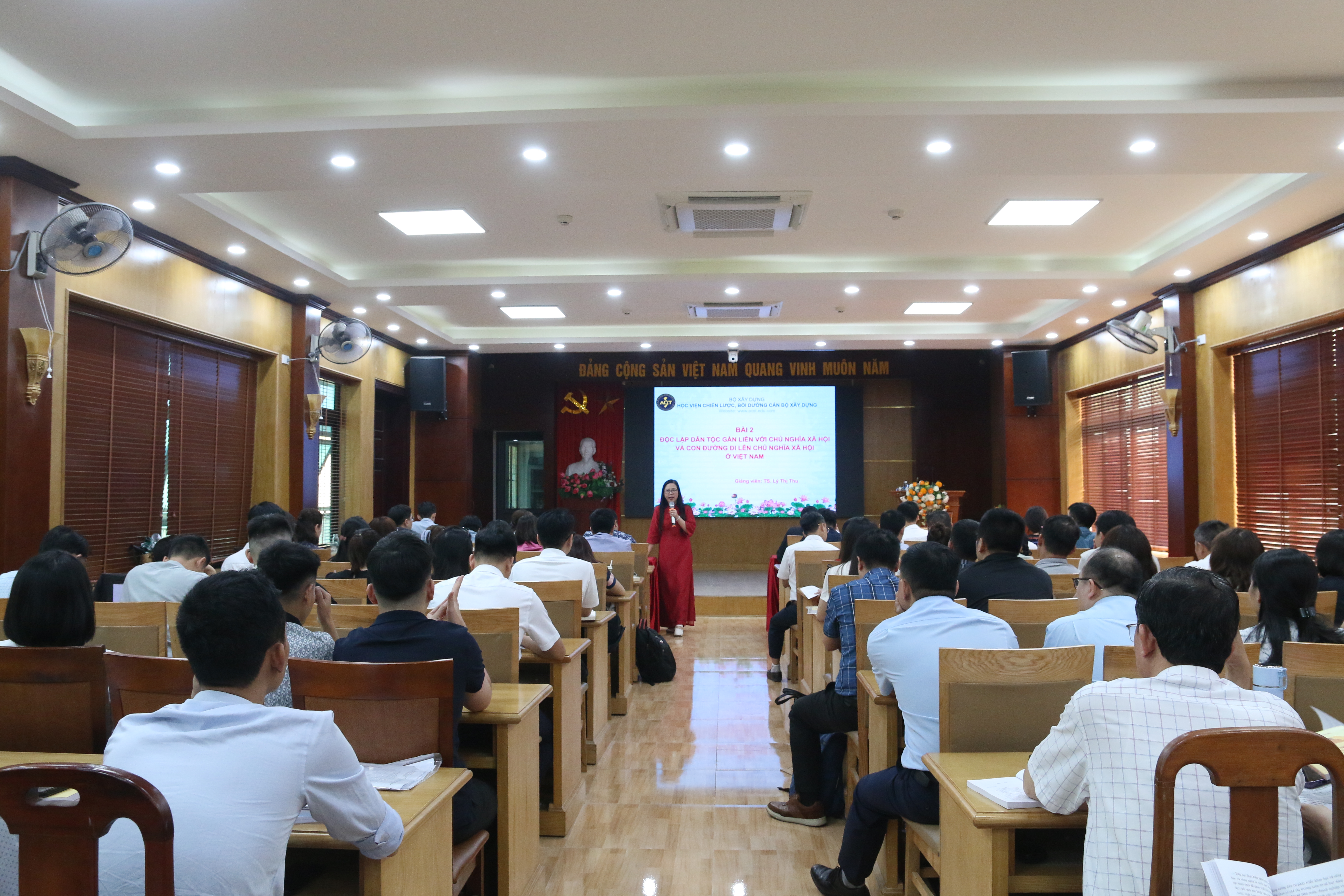 Khai giảng lớp Bồi dưỡng lý luận chính trị cho đảng viên mới K1-2026