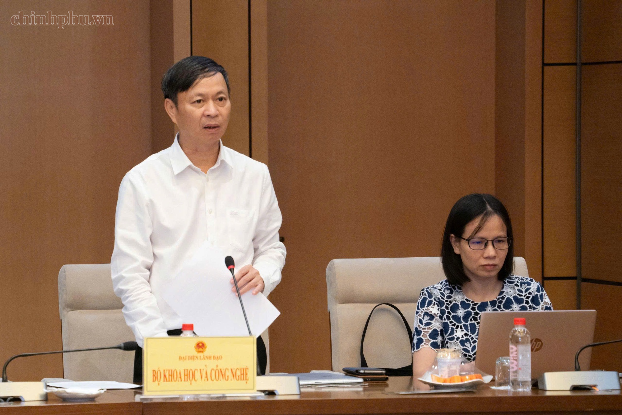 Đang tải...